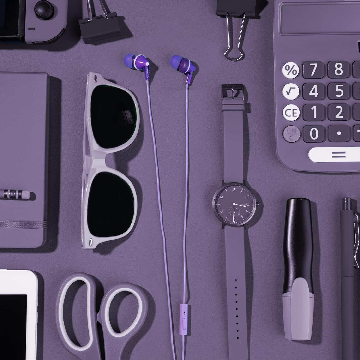 Panasonic ErgoFit Wired Earbuds, 3.5mm Jack In-Ear Headphones Wired with Dynamic Crystal-Clear Sound and Soft Ergonomic Custom-Fit Earpieces (S/M/L), for Phones and Laptops - RP-HJE120-N (Rose Gold)