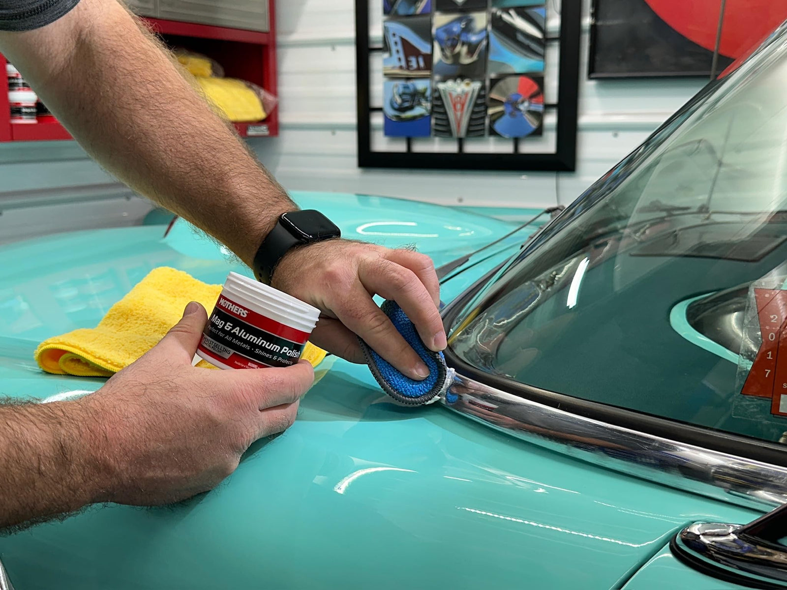 Mothers Mag & Aluminum Polish, 5 oz. — Brilliant Shine, Easy to Use, For All Uncoated & Unplated Metals Including Aluminum Wheels, Stainless Steel Trim and Exhaust Tips, Brass & More (05100)