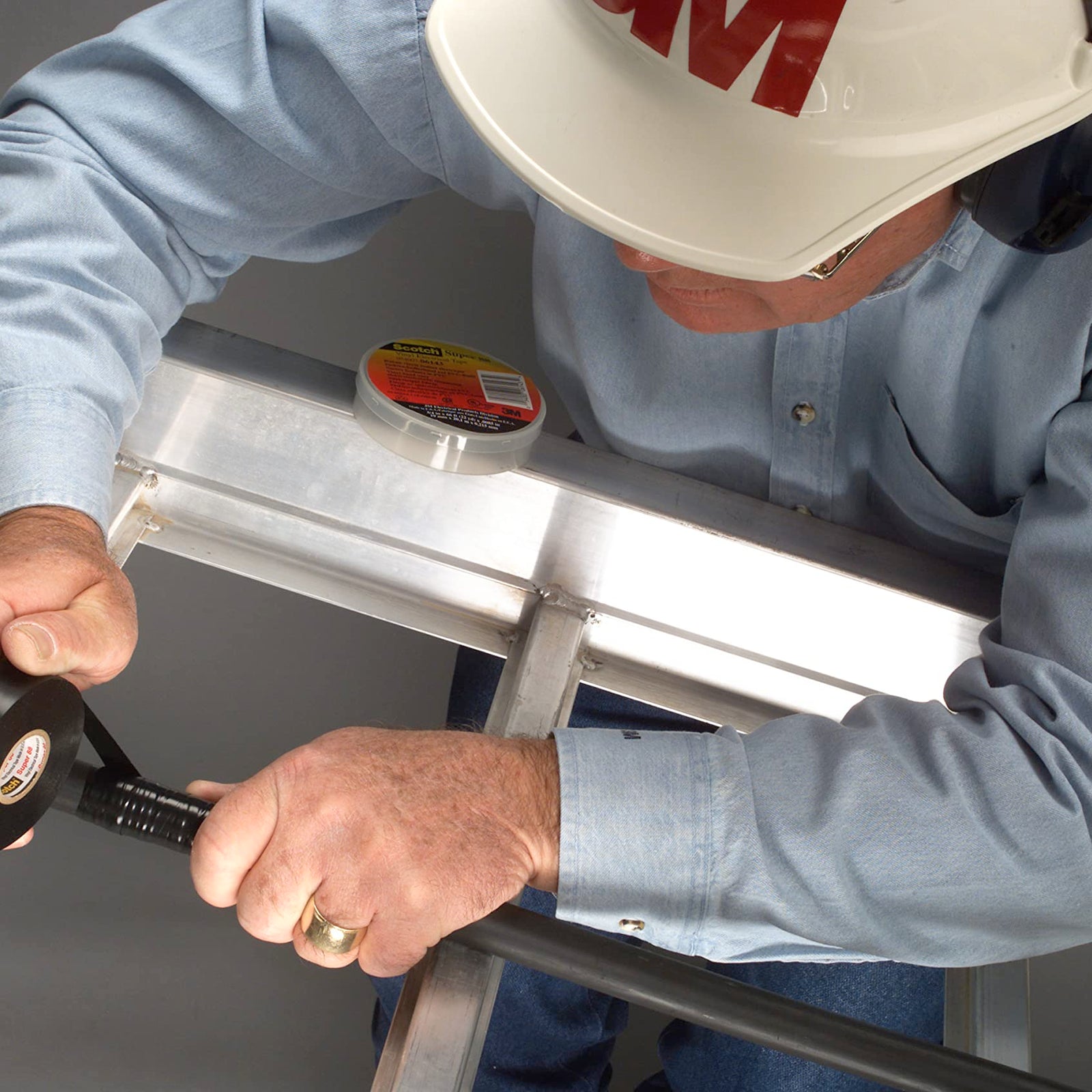 3M Scotch Vinyl Electrical Tape Super 88, 1-1/2 in x 36 yd (108 ft), Black, 1 Long Roll, Premium Grade, Rubber Resin Adhesive, PVC Backing, All-Season Heavy Duty Electric Tape