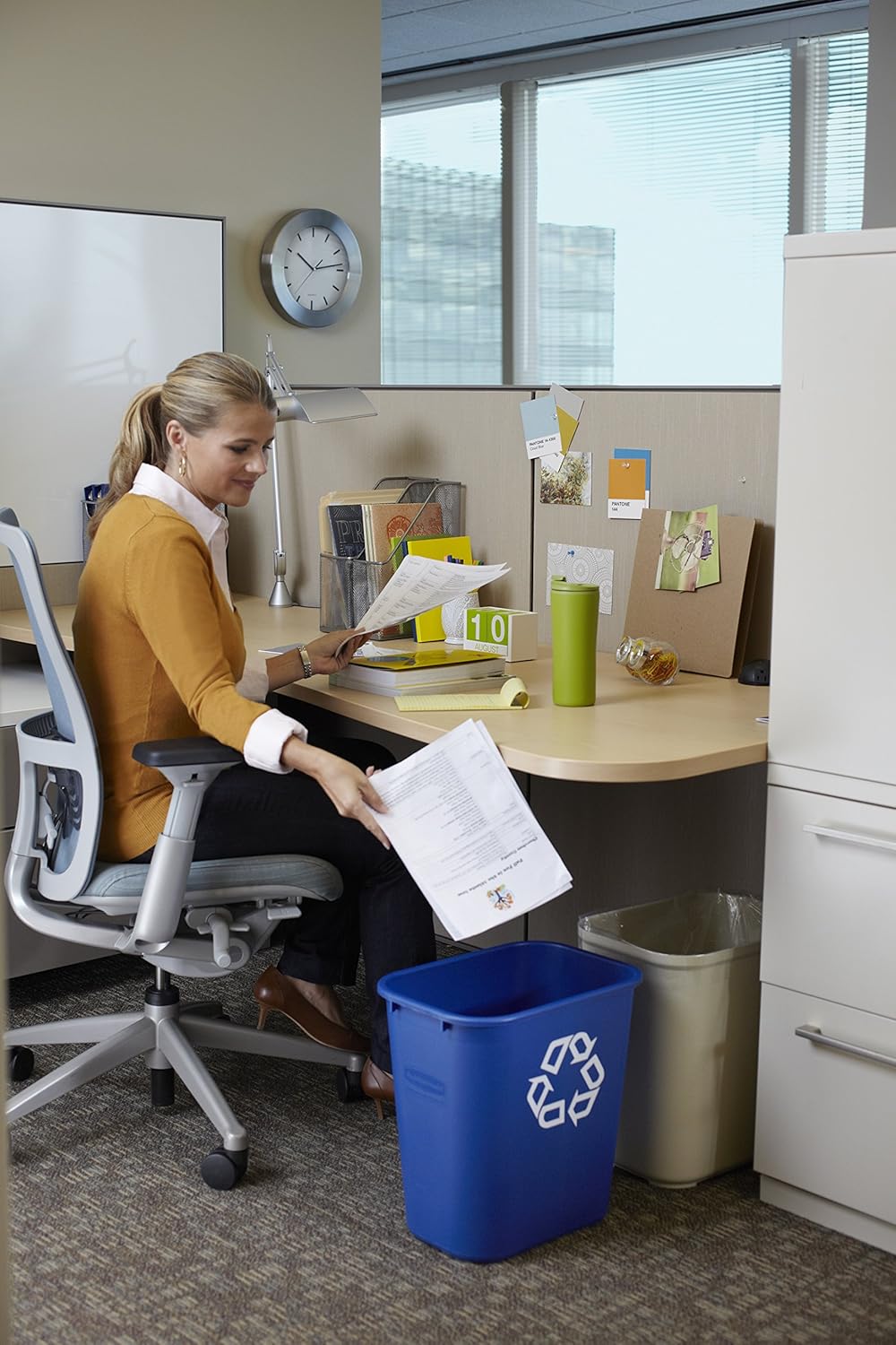Rubbermaid Commercial Products Deskside Recycling Can, 7-Gallon/28-Quart, Blue Recycling Symbol, Plastic, for Bedroom/Bathroom/Office/Under Desk/Sink