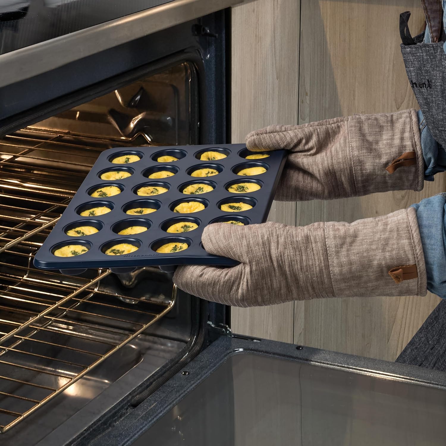 KitchenAid Non-stick Muffin Pan, 12 Cup, Evergreen