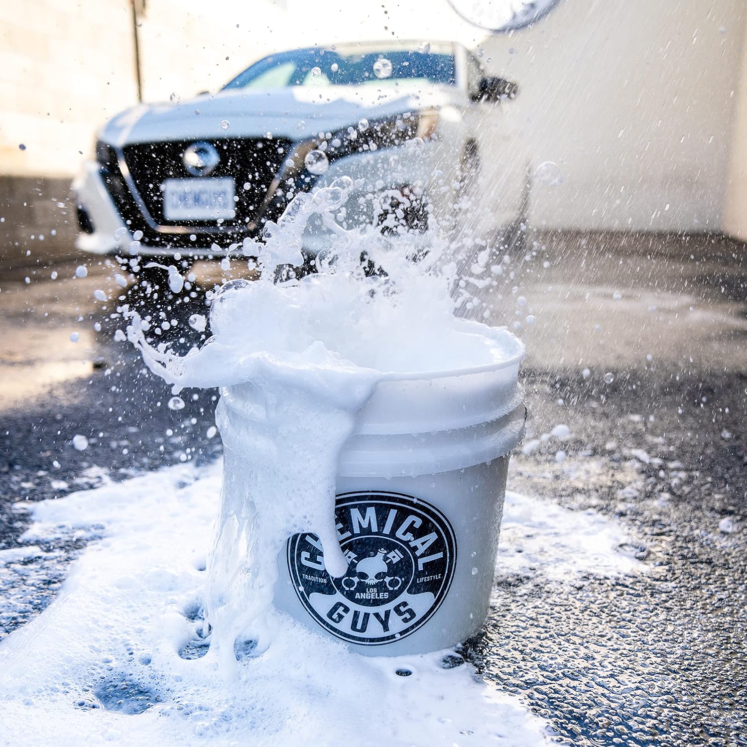 Chemical Guys Ultimate Scratch-Free Detailing Car Wash Bucket Kit with Accessories, Car Detailing Kit With Dirt Trap, Wash Mitt, Lid, and 16 oz Soap, Safe For Trucks, SUVs, Motorcycles, RVs