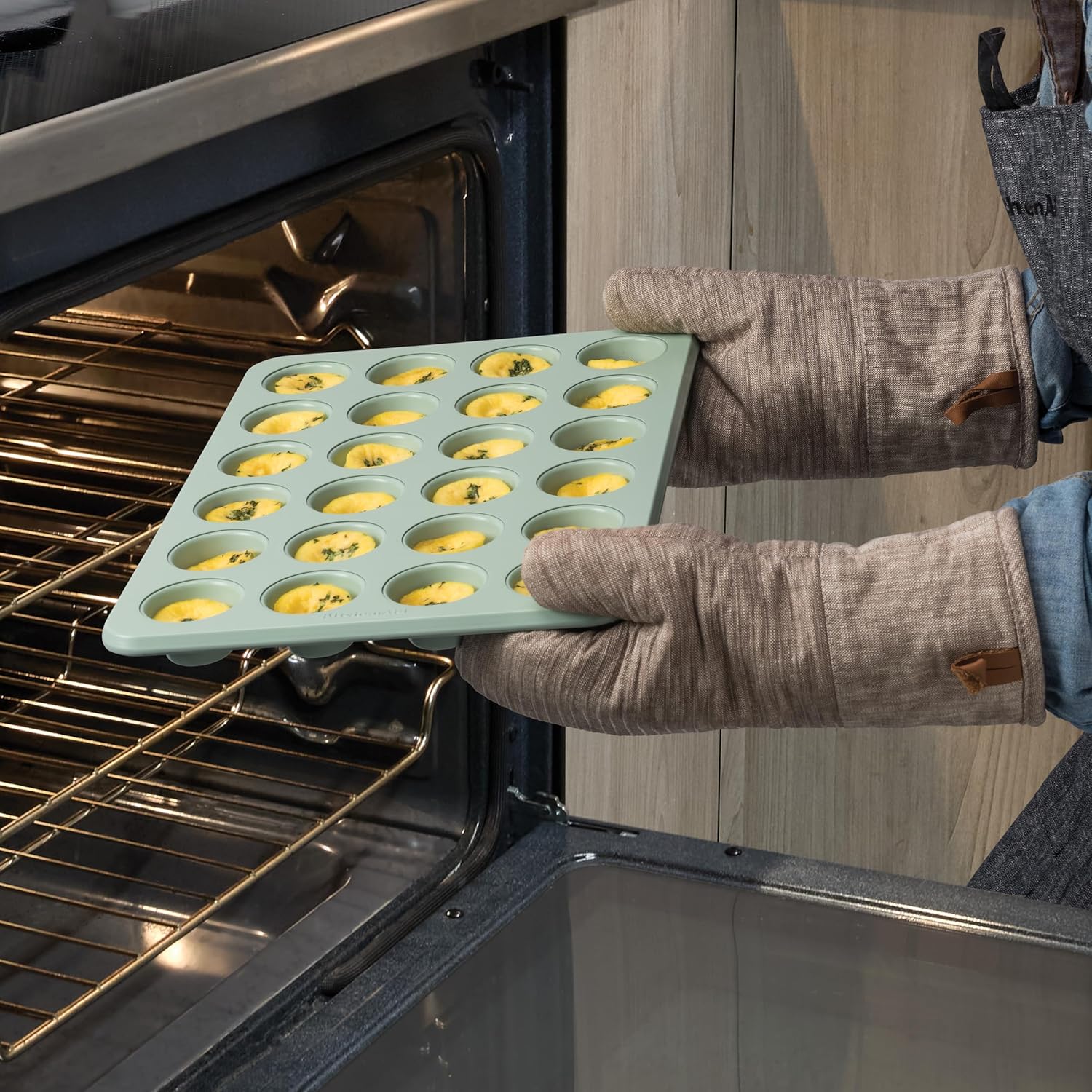 KitchenAid Non-stick Muffin Pan, 12 Cup, Evergreen